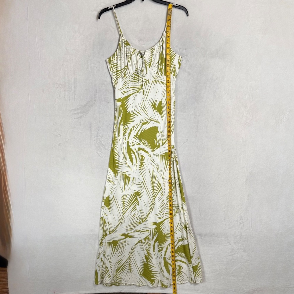 Olive Palm Print Maxi Dress - Women - Picture 11 of 16